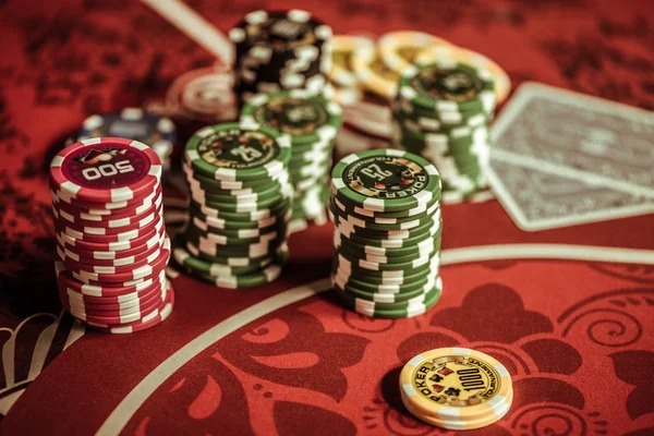 Multi-sport betting guide and game information interface